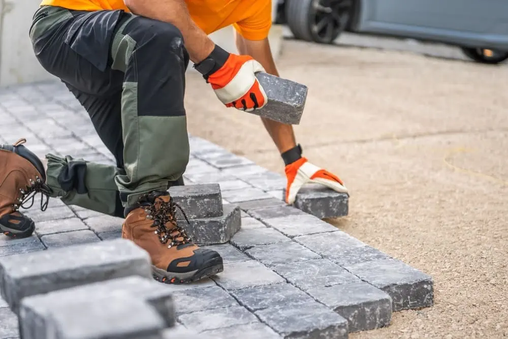 Grounds & Landscaping in Novi, MI